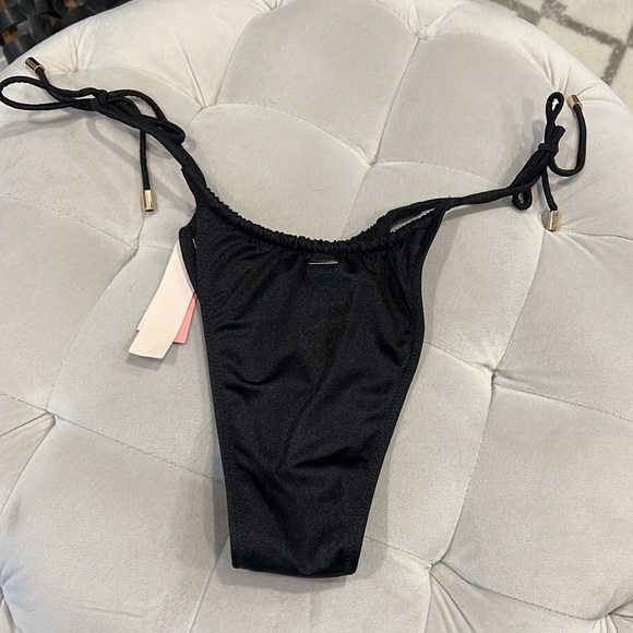 VS Bikini Bottom - Picture 2 of 6